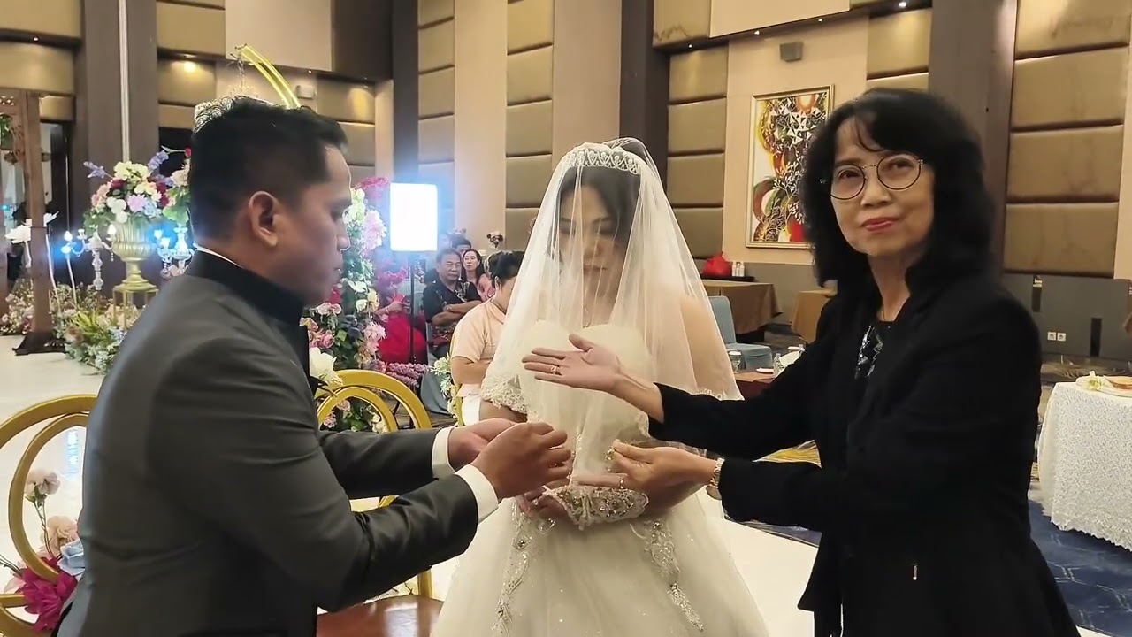 Pemberkatan nikah bang lian gultom&lulu