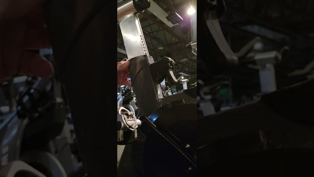 Diagnosing bad lock lever on stages indoor cycling bike handlebar or seat Towers.
