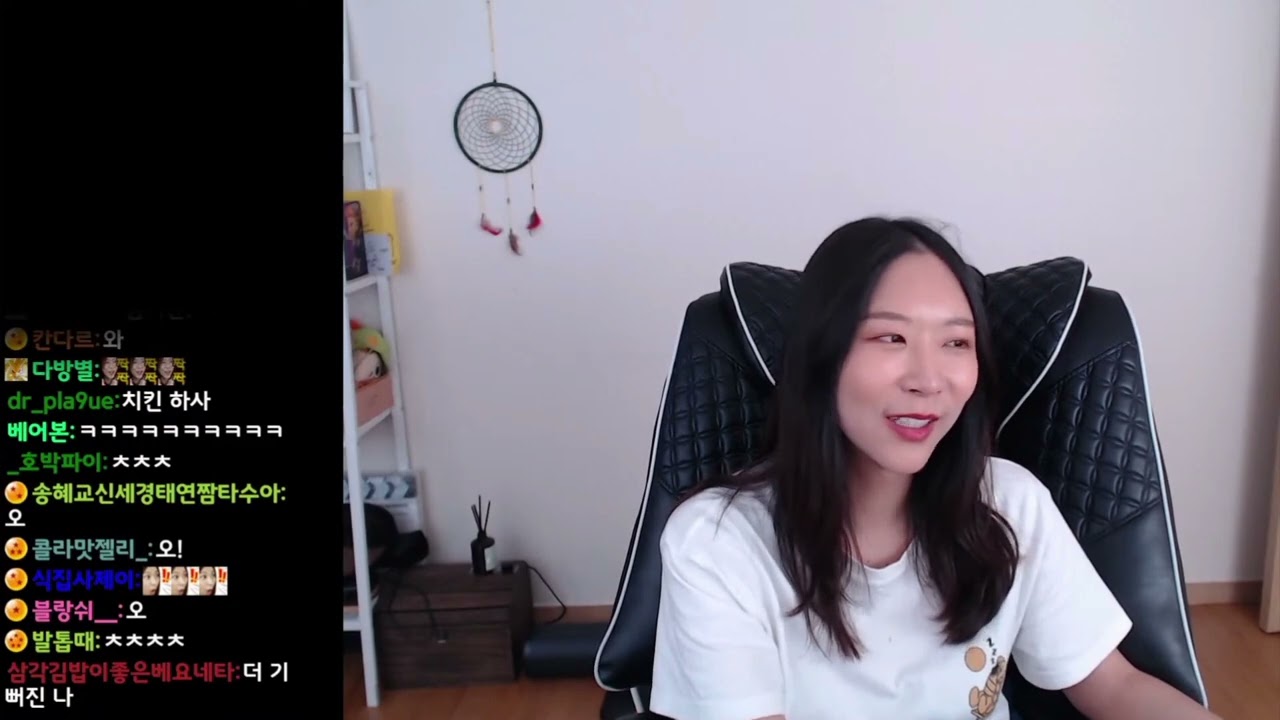 [짬타수아님 반응] The 기쁜 베요네타 3: 앙코르 무대