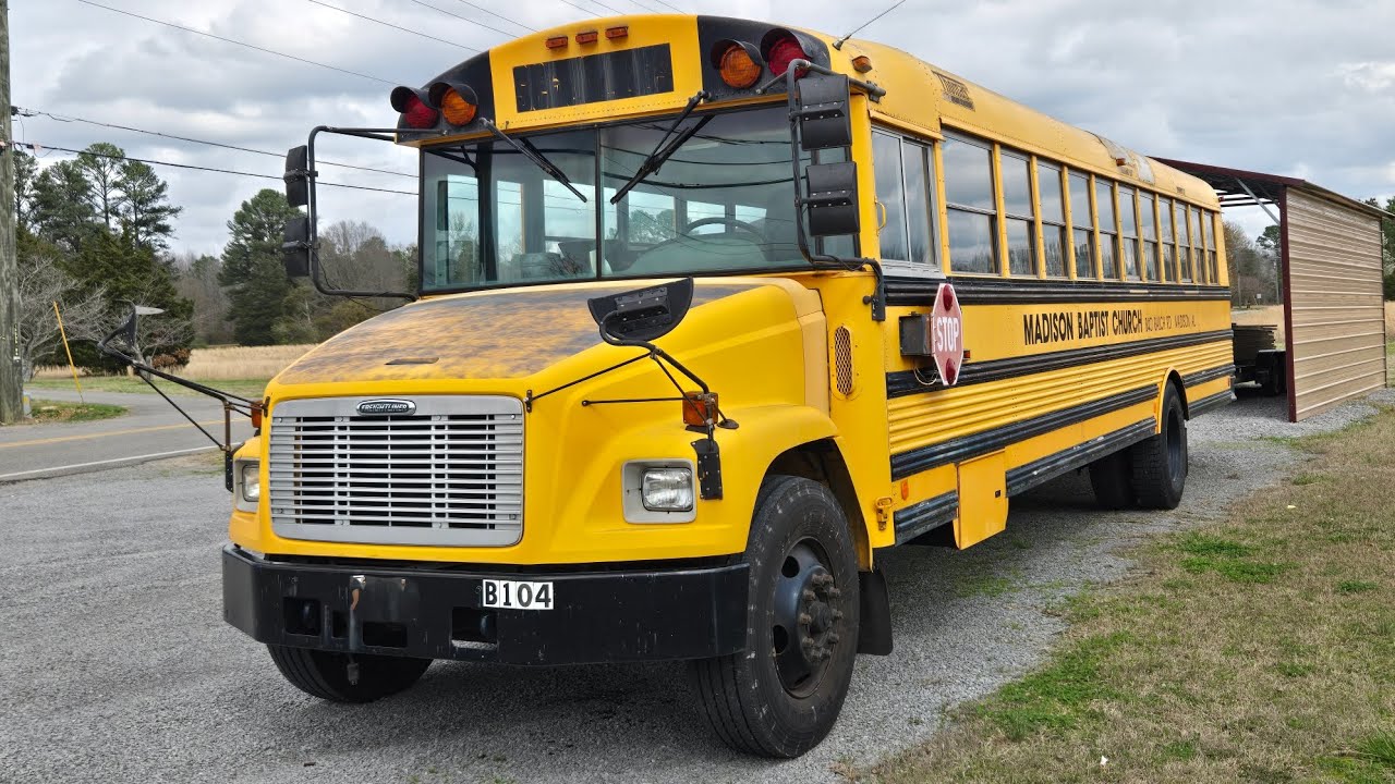 Thomas FS65 School/Church Bus - Detailed Tour [Bus #B104] (Madison Baptist Church)