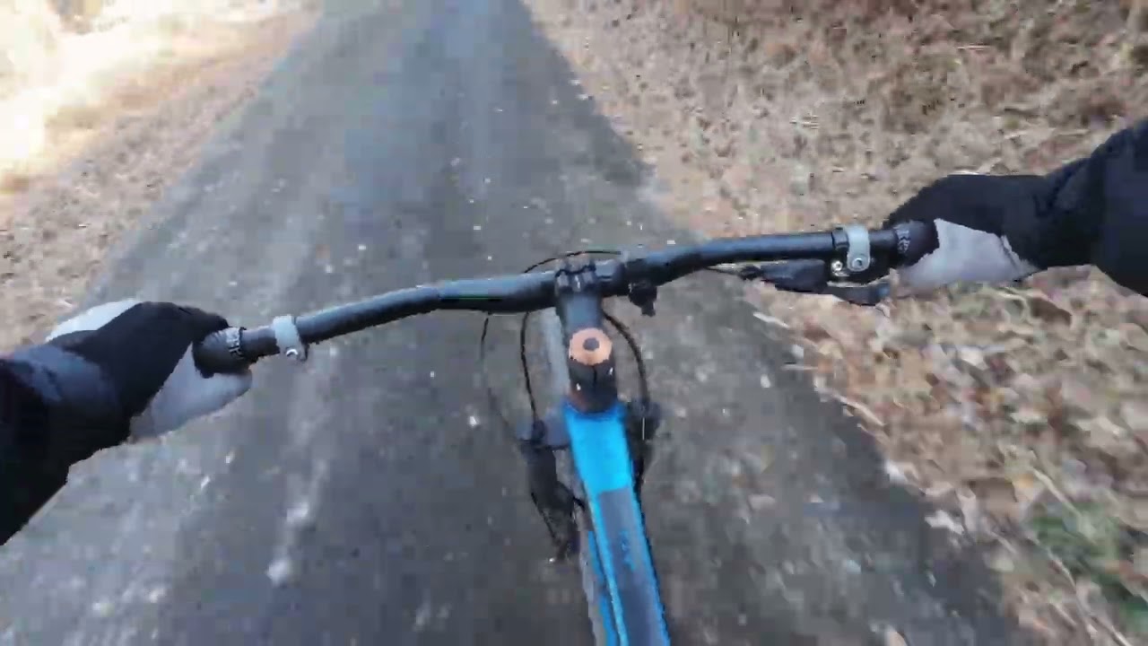 舗装路ダウンヒル！！