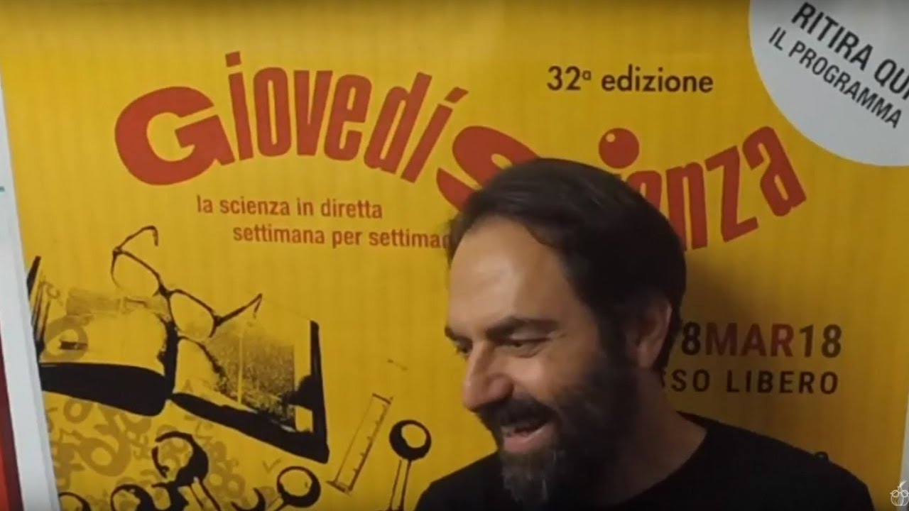 Intervista a Neri Marcorè