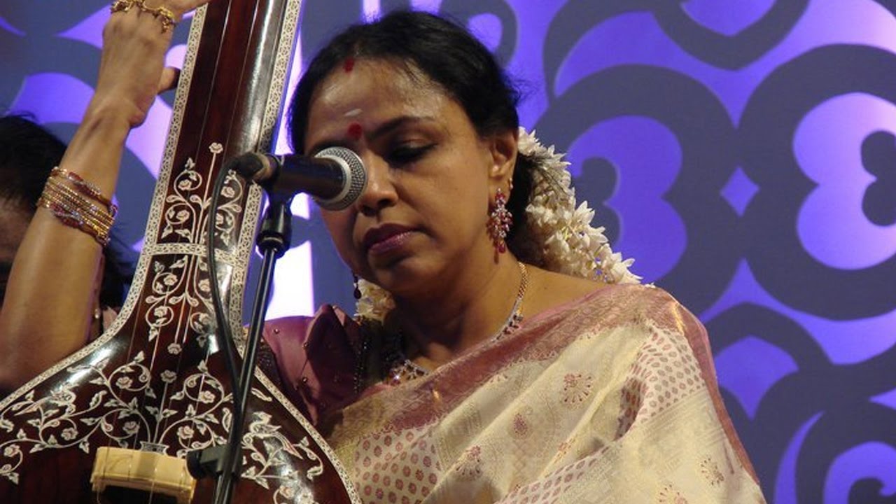 Nathar Mudi Mel Irukum Naga Pambe - Sudha Raghunathan