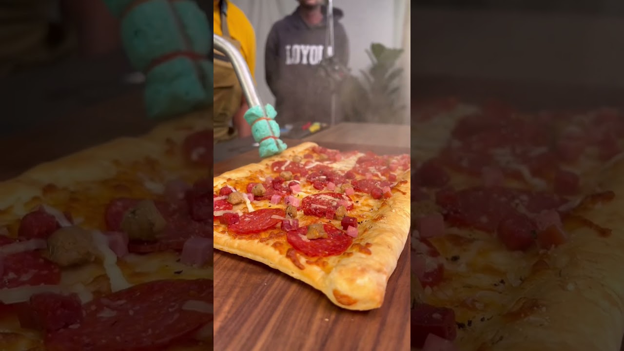 Food styling pizza #shorts #behindthescenes #foodstyling #pizza
