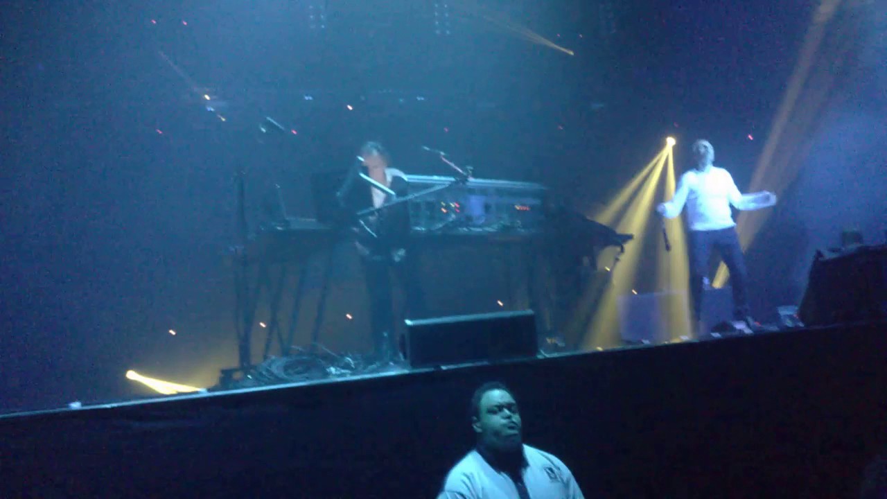 Underworld - Cups - Live At Alexandra Palace 03/17/17