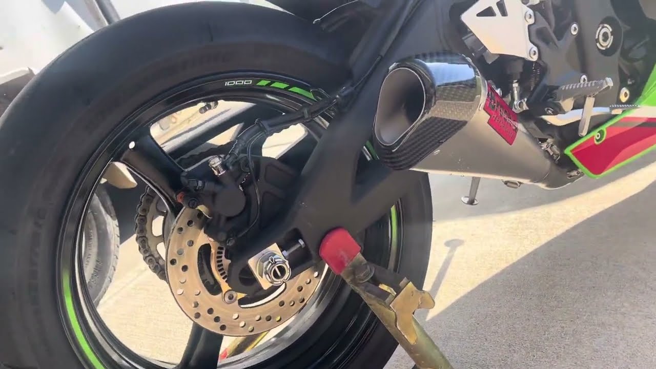 2023 Zx10r Brocks Performance Full Exhaust System Sound Clip