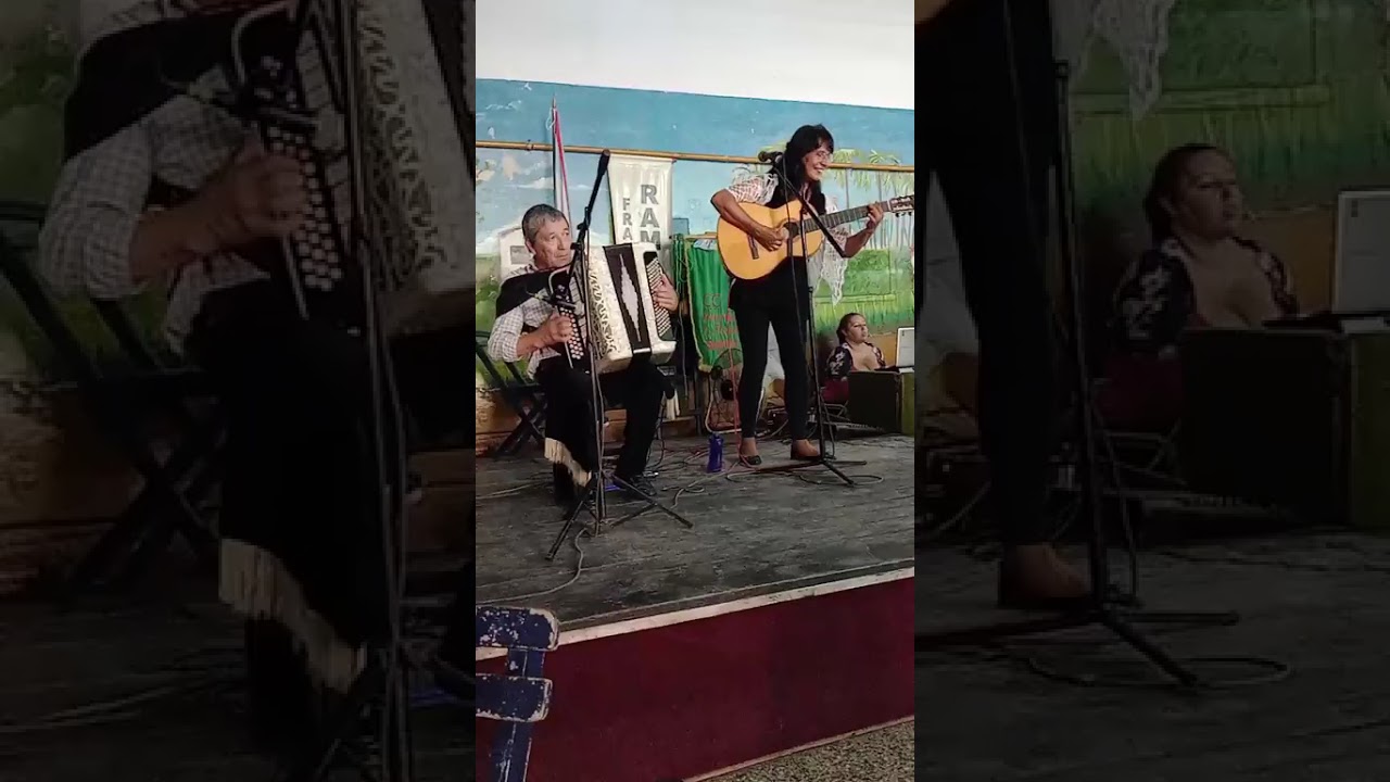 Alejandra la trigueñita y Francisco el solareño en el centro entrerriano con Marcela Saravia 