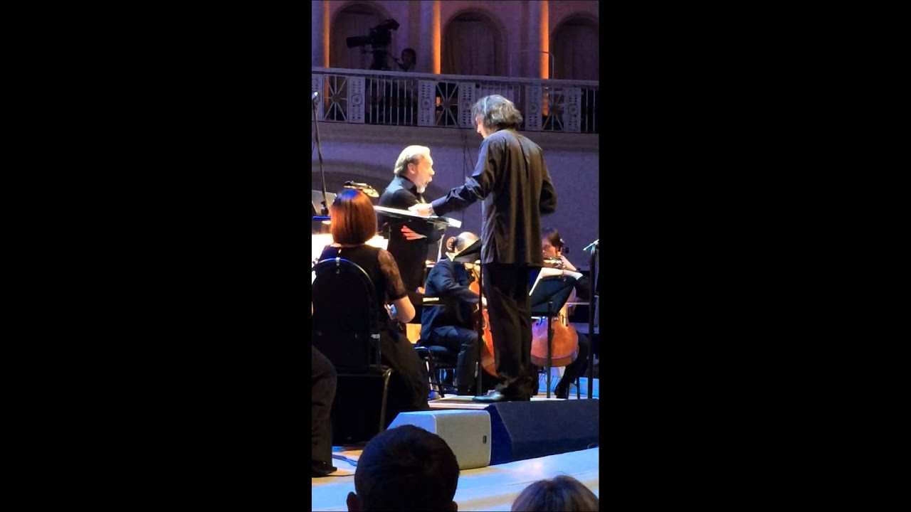 Conductor drives the singer mad
