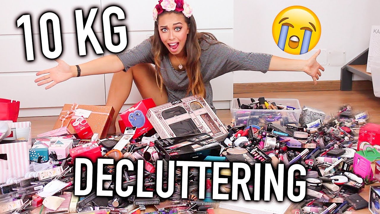 BUTTO 10 KG DI TRUCCHI!! DECLUTTERING DI TUTTO!