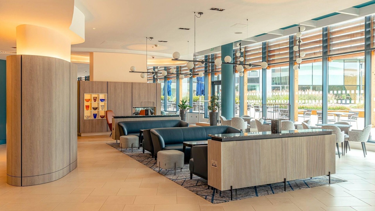 Crowne Plaza Reading, United Kingdom | Travel With Kiara