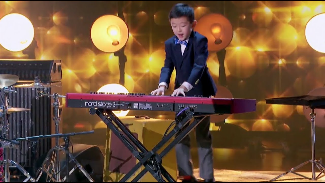 Little Big Shots Super Band Performing September Song