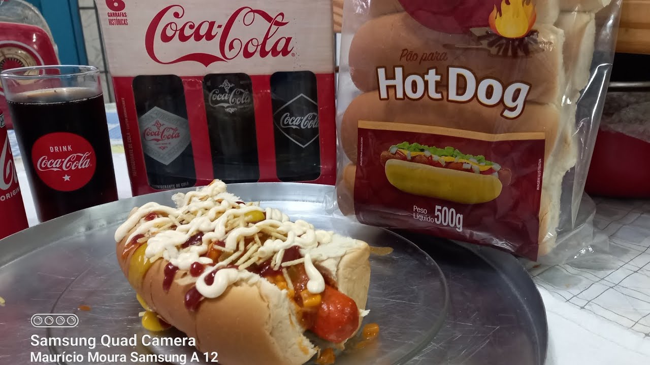 Cachorro quente, ser&aacute; que ficou bom? lanche delicioso, voc&ecirc; vai querer!