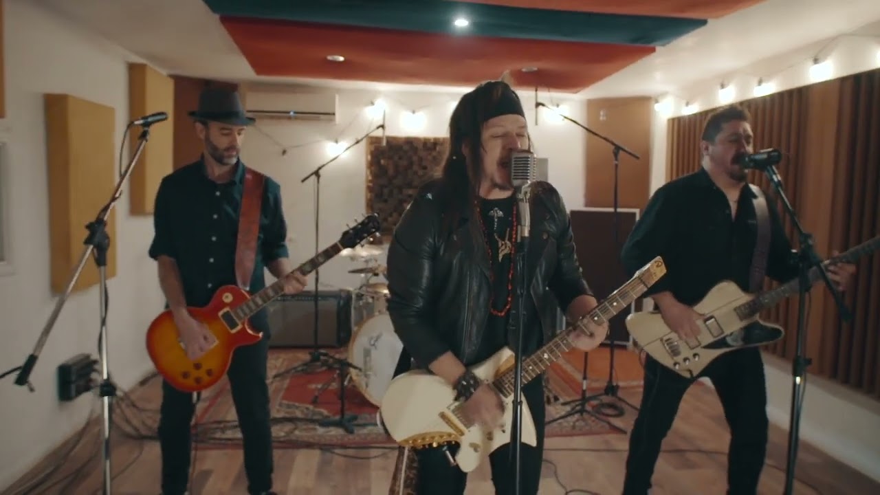 DEMOCRATAS - VAMPIRO (LIVE SESSION)