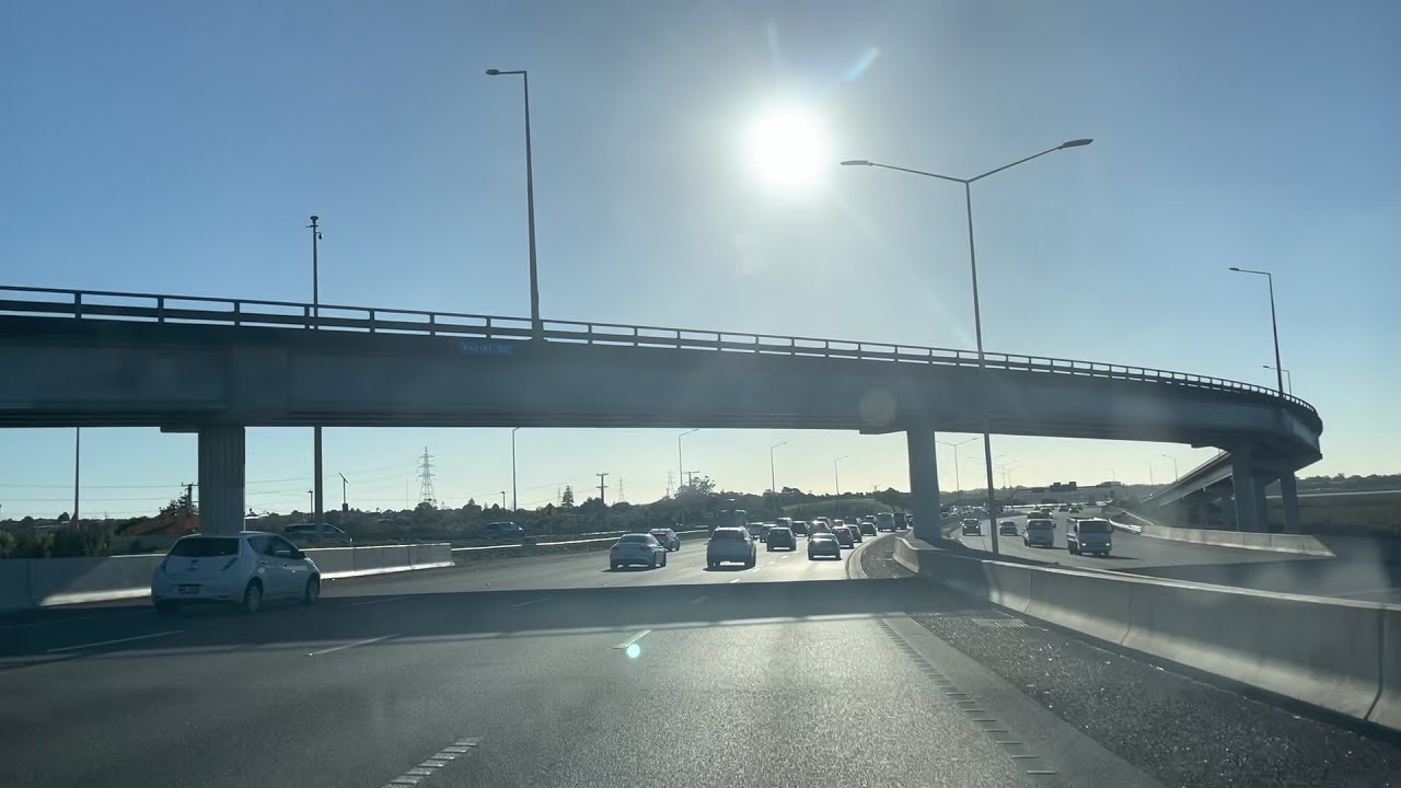 Driving in Auckland: From Airport to Northshore | 4K | Commentary | New Zealand
