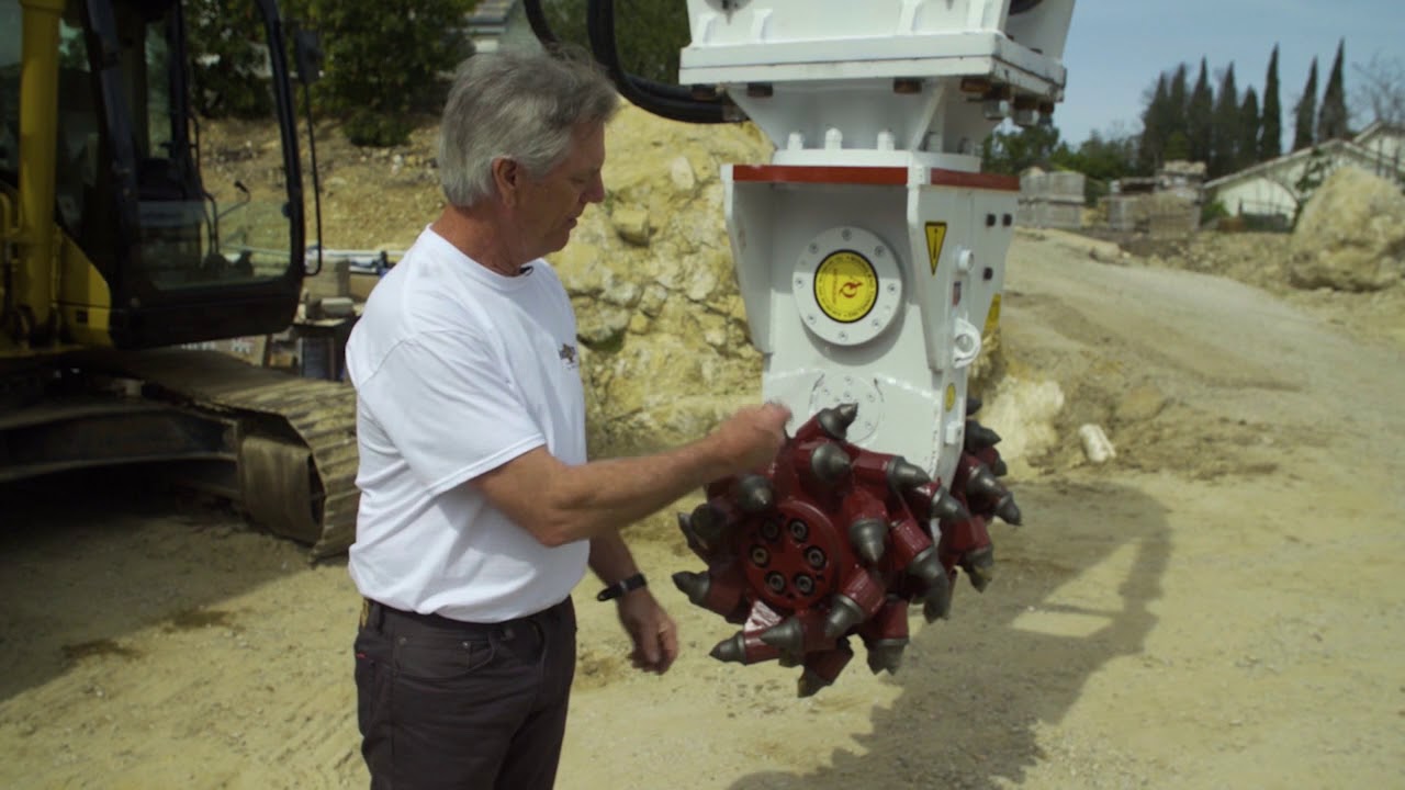 Removal of  Cutter Bits on Antraquip Drum Cutter