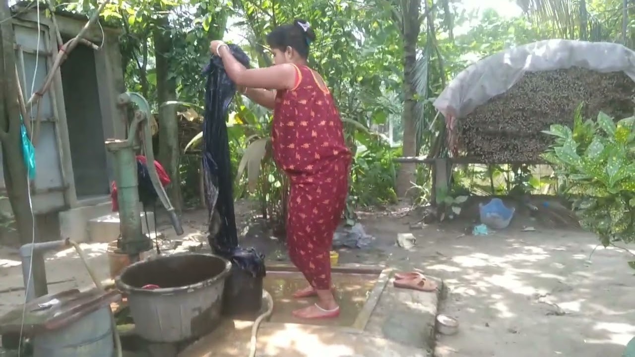 #শাড়ি ধুয়ে দিচ্ছি বন্ধুরা #youtubevideos #sharmila vlog video #