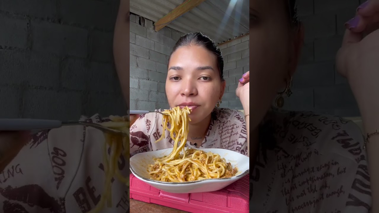 MACARRÃO A BOLONHESA ALMOÇO DE HOJE 