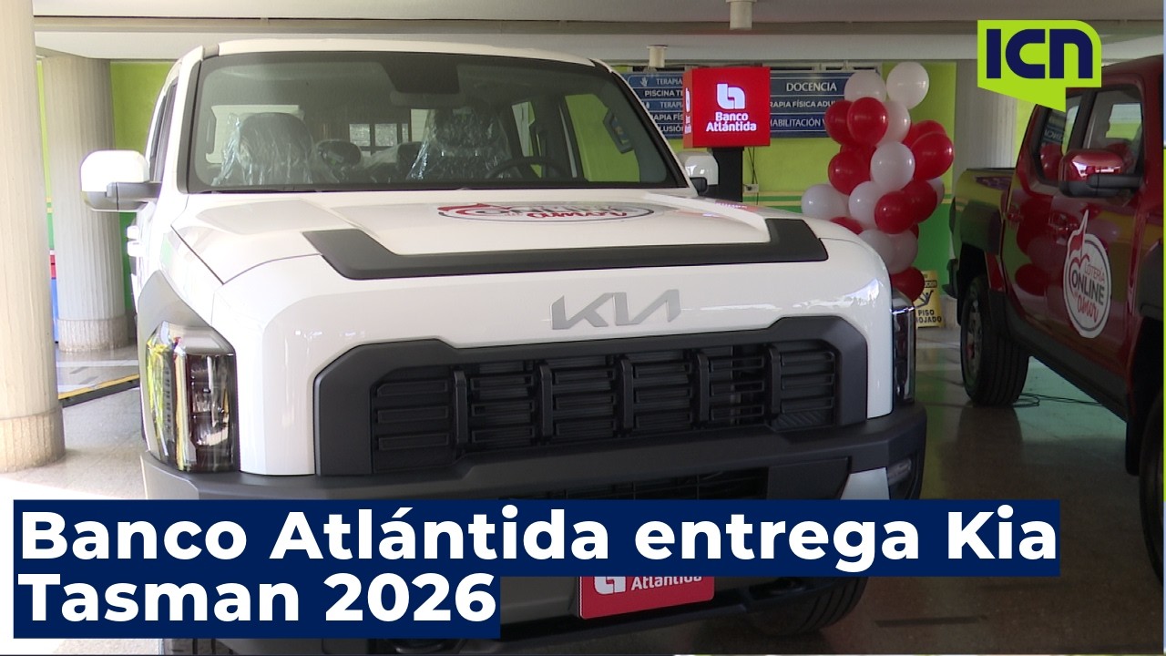 Banco Atlántida entrega vehículos a ganadores de la lotería del amor