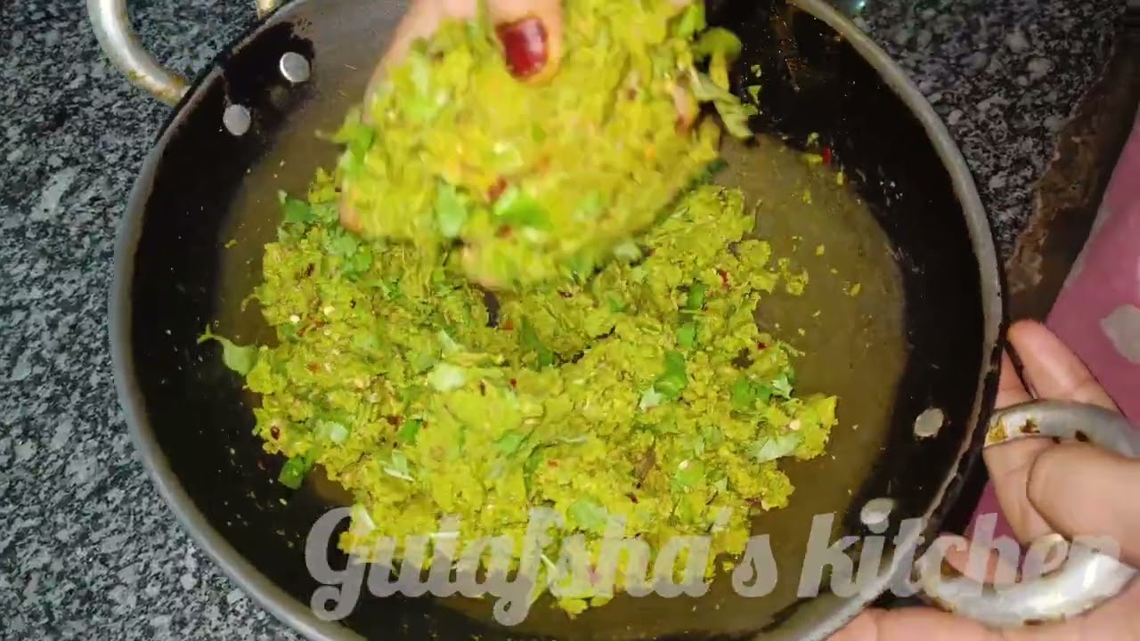 Matar ki kachori 🇮🇳🫛😋| मटर की कचोरियों की रेसिपी| Must try snack | Gulafsha's Kitchen | Winter food|