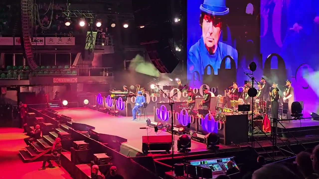MEDLEY:POTREBBE ESSERE DIO/PIU'SU/AMICO/IL CIELO/IMADNV - RENATO ZERO (FIRENZE) 12/02/2026