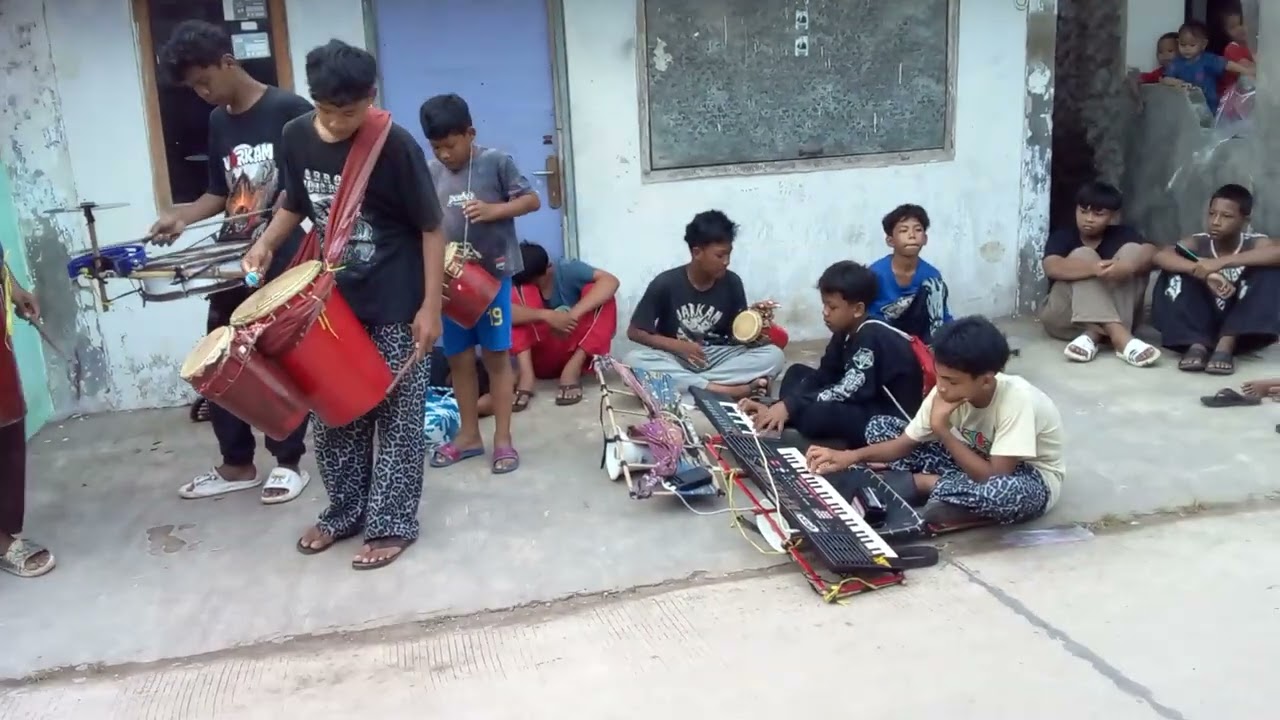 Edisi wewe  rungsing ngamen di kebulen kc jatibarang kb indramayu