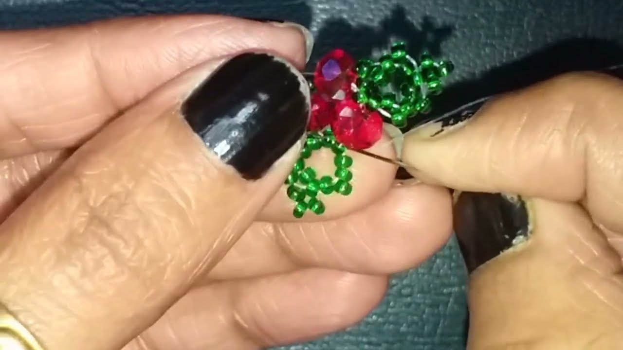 Diy Christmas Earrings and Pendant/holly berry earrings #beadingtutorial #beading