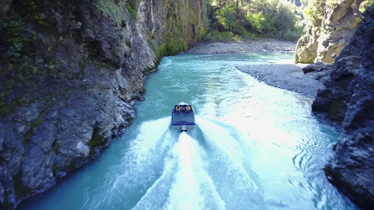 JETBOATING WAIAU GORGE NZ