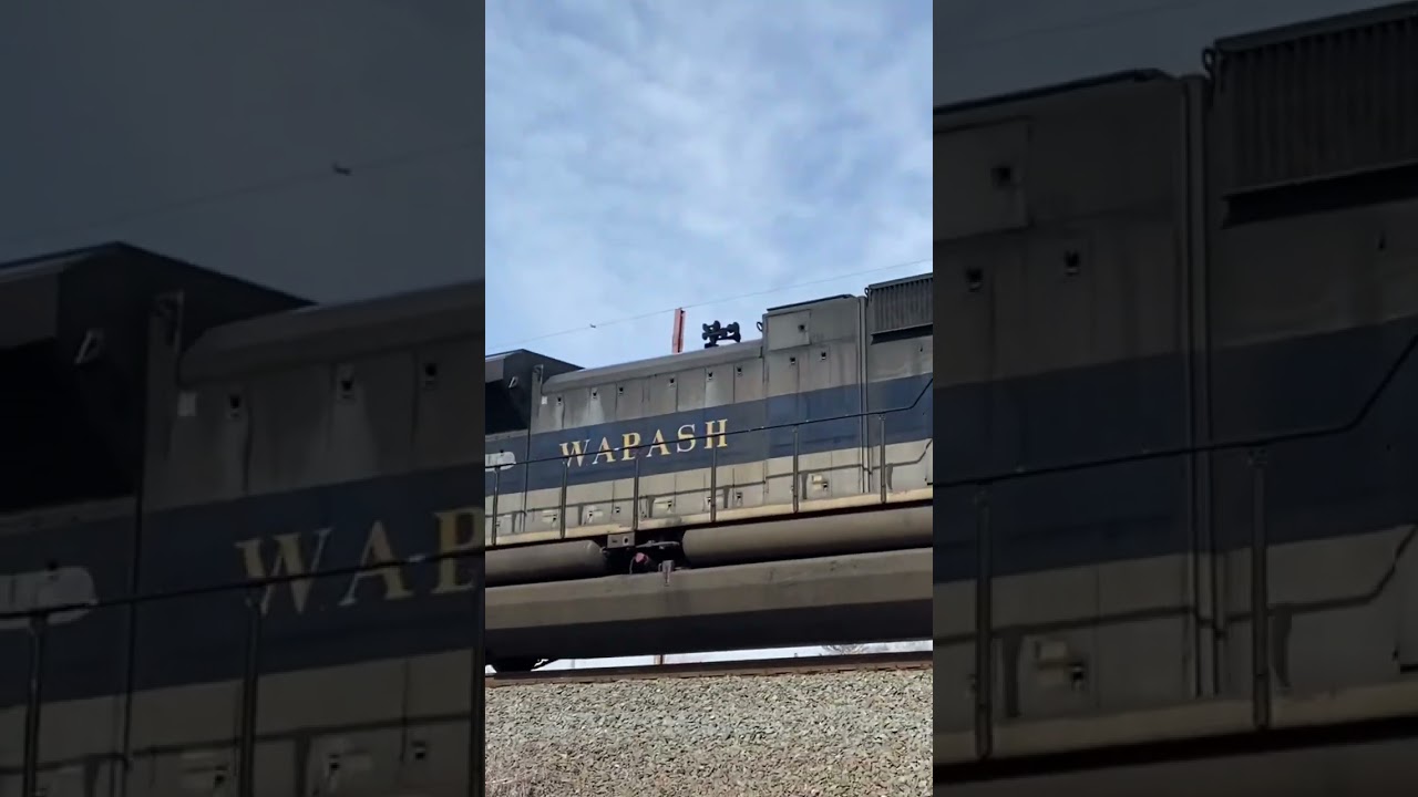 Wabash heritage unit 1070 leads BNSF H3 on NS 26E (3/13/22)