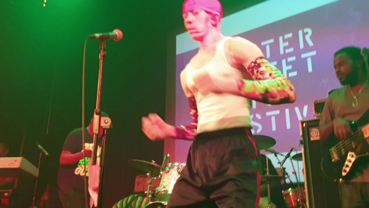 King Yellowman - Intro and Strong me Strong- Live in Exeter