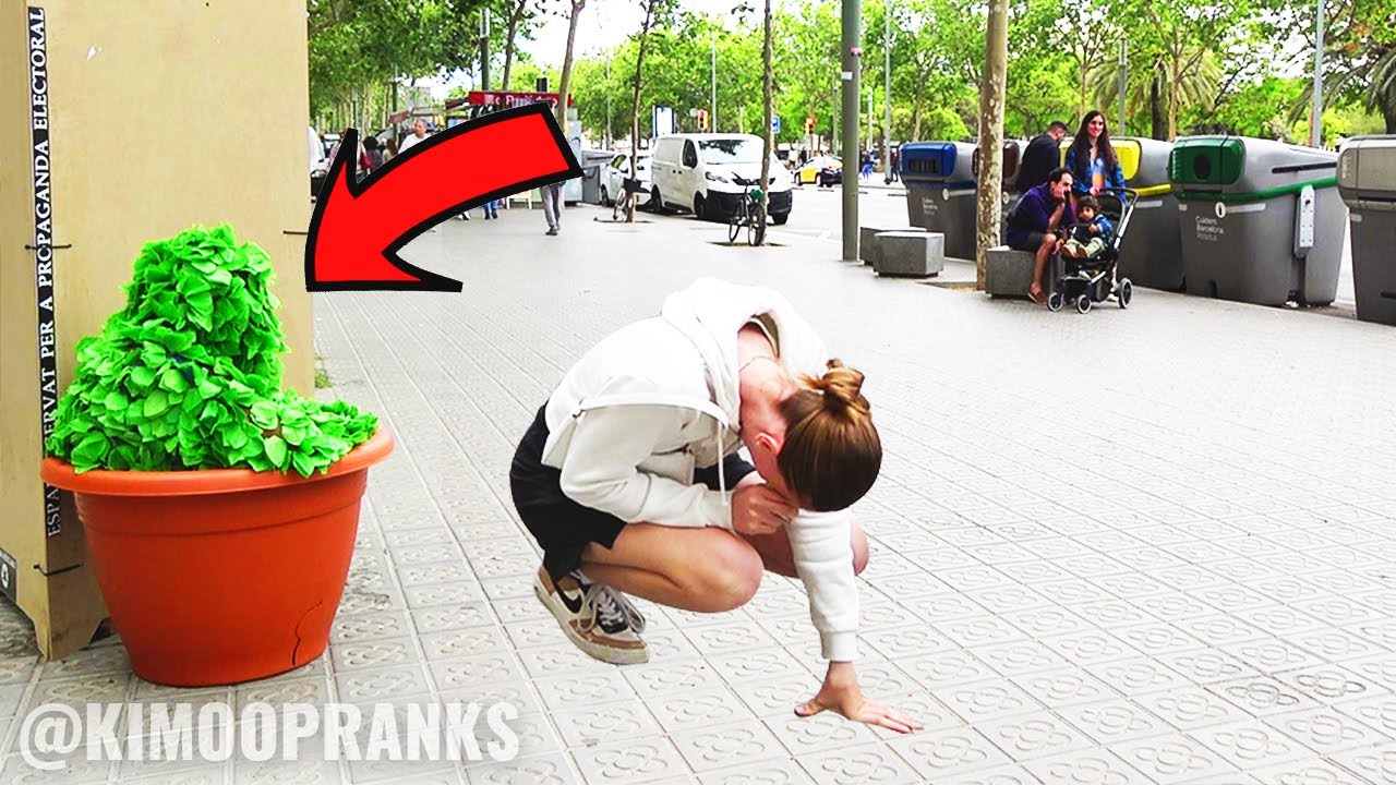 She didn't see that coming. funniest reactions. Bushman Prank