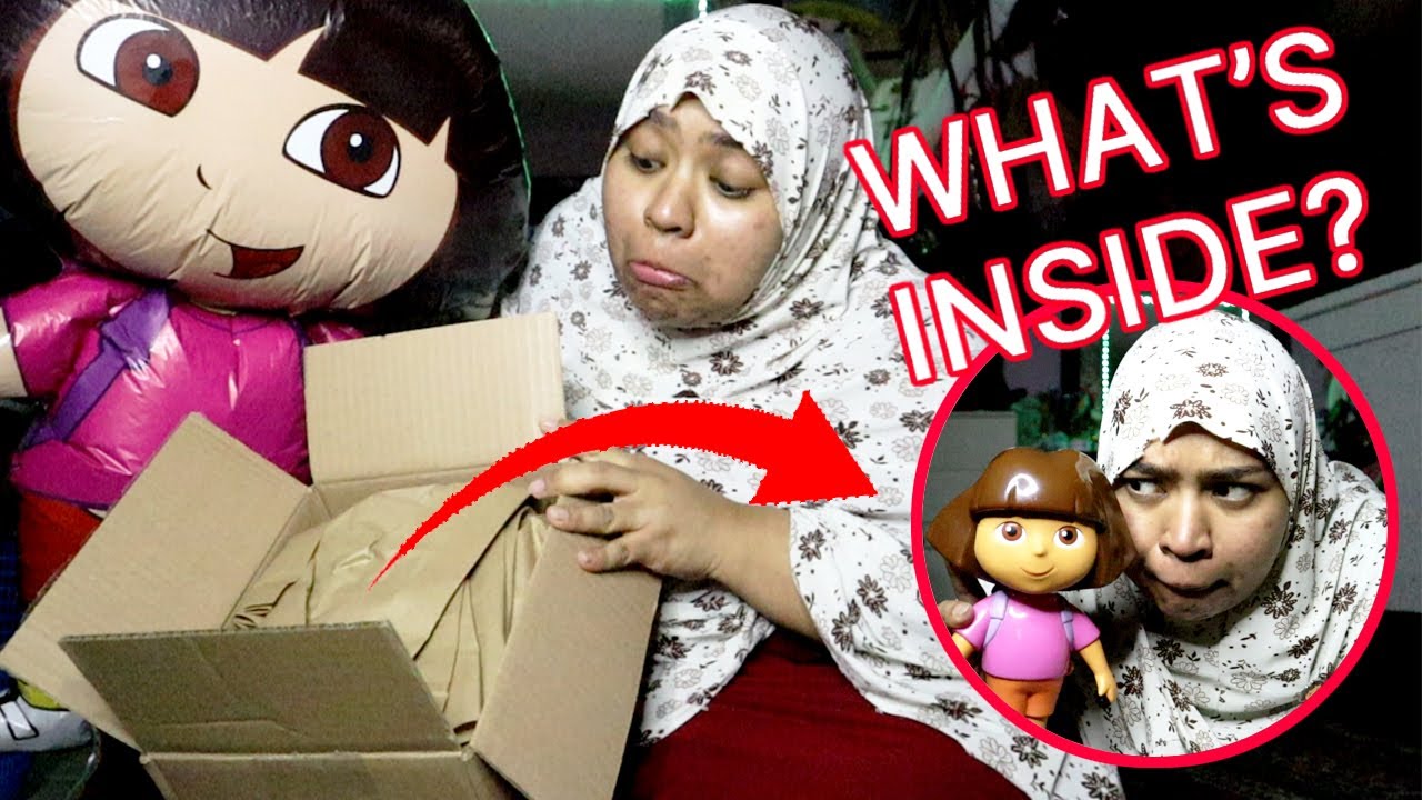 DORA UNBOXES DORA ITEMS… 😩