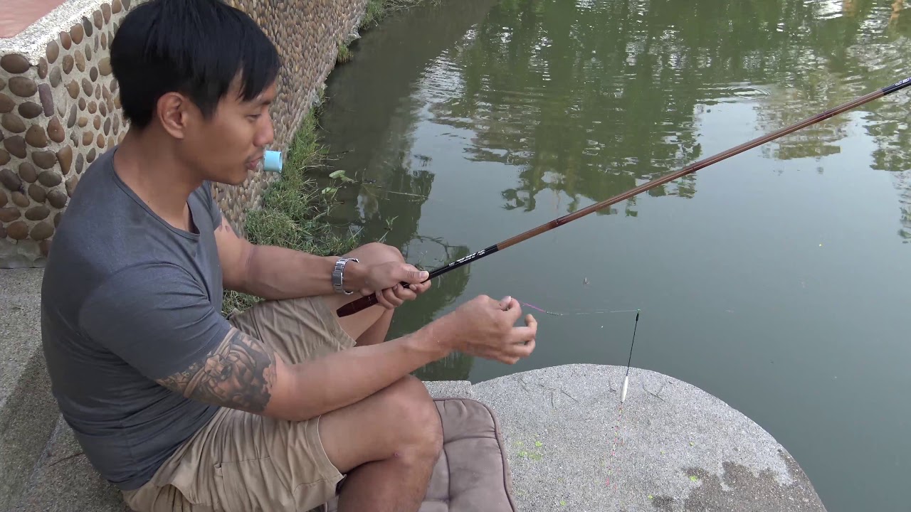 Pole fishing at Lakeside Villa II, Bangkok