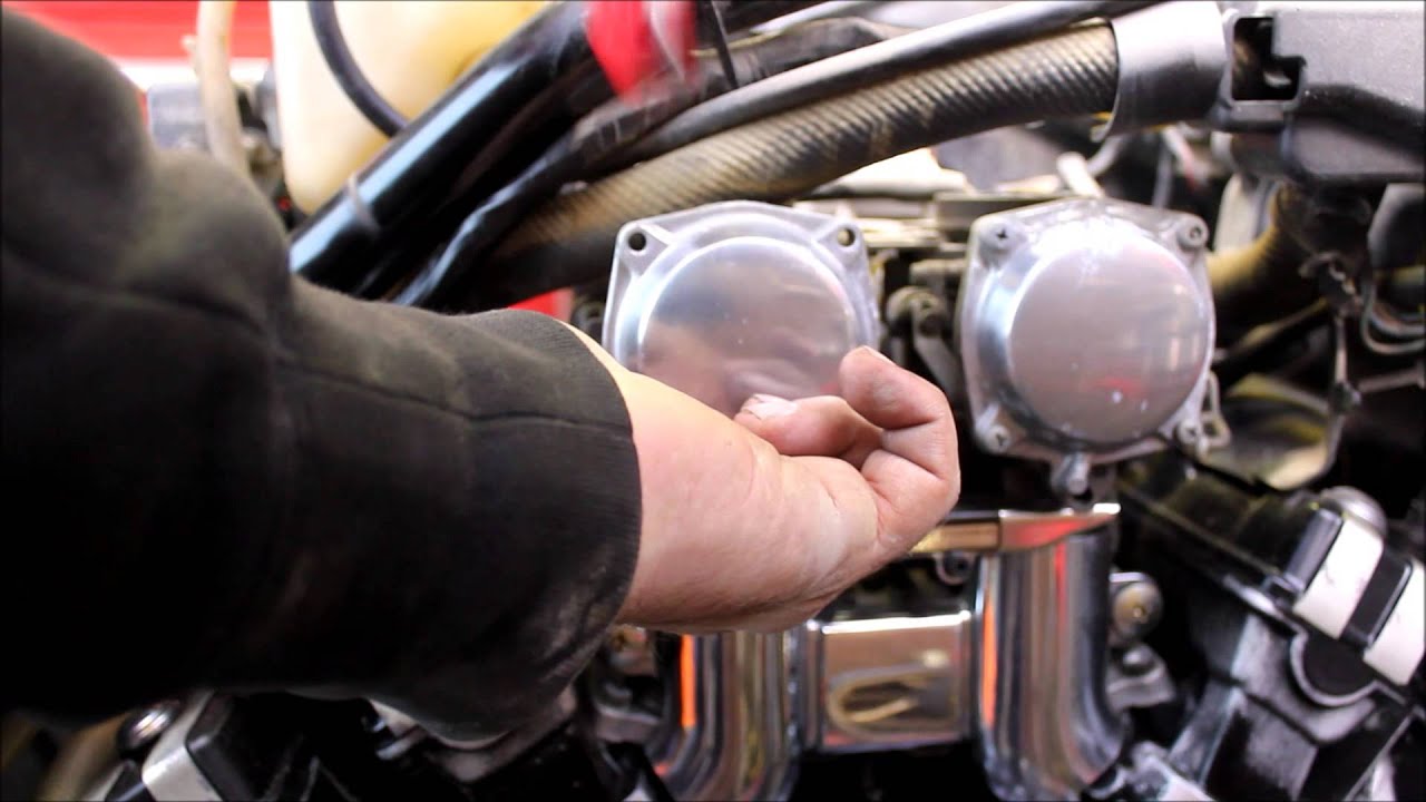 Yamaha V-Max Carburetor repair