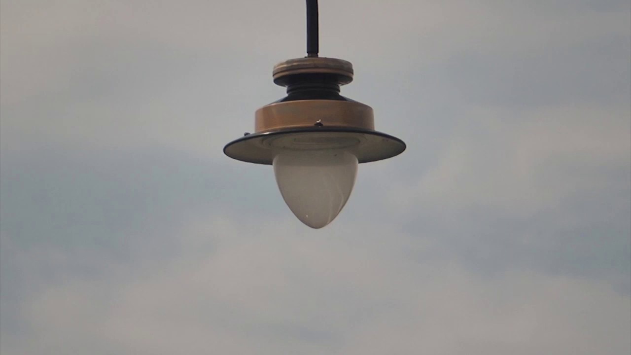 VIVITAR 85-205mm f/3.8