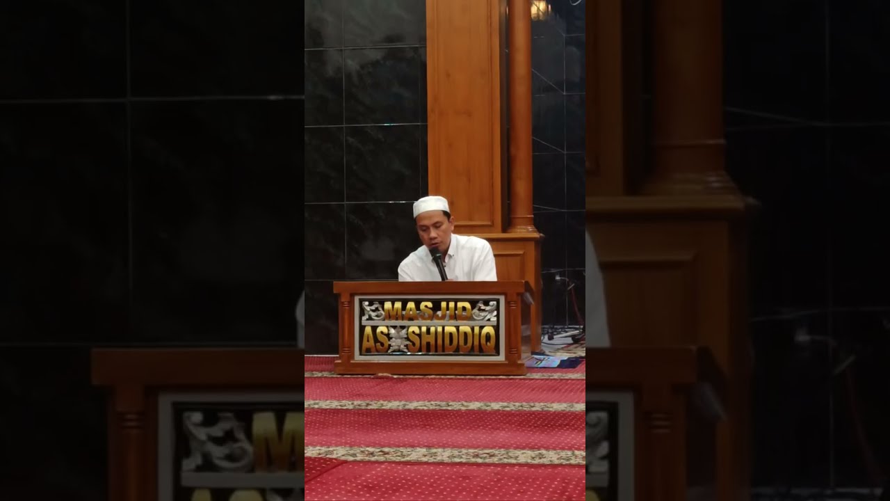 KH. Khoiril Anam