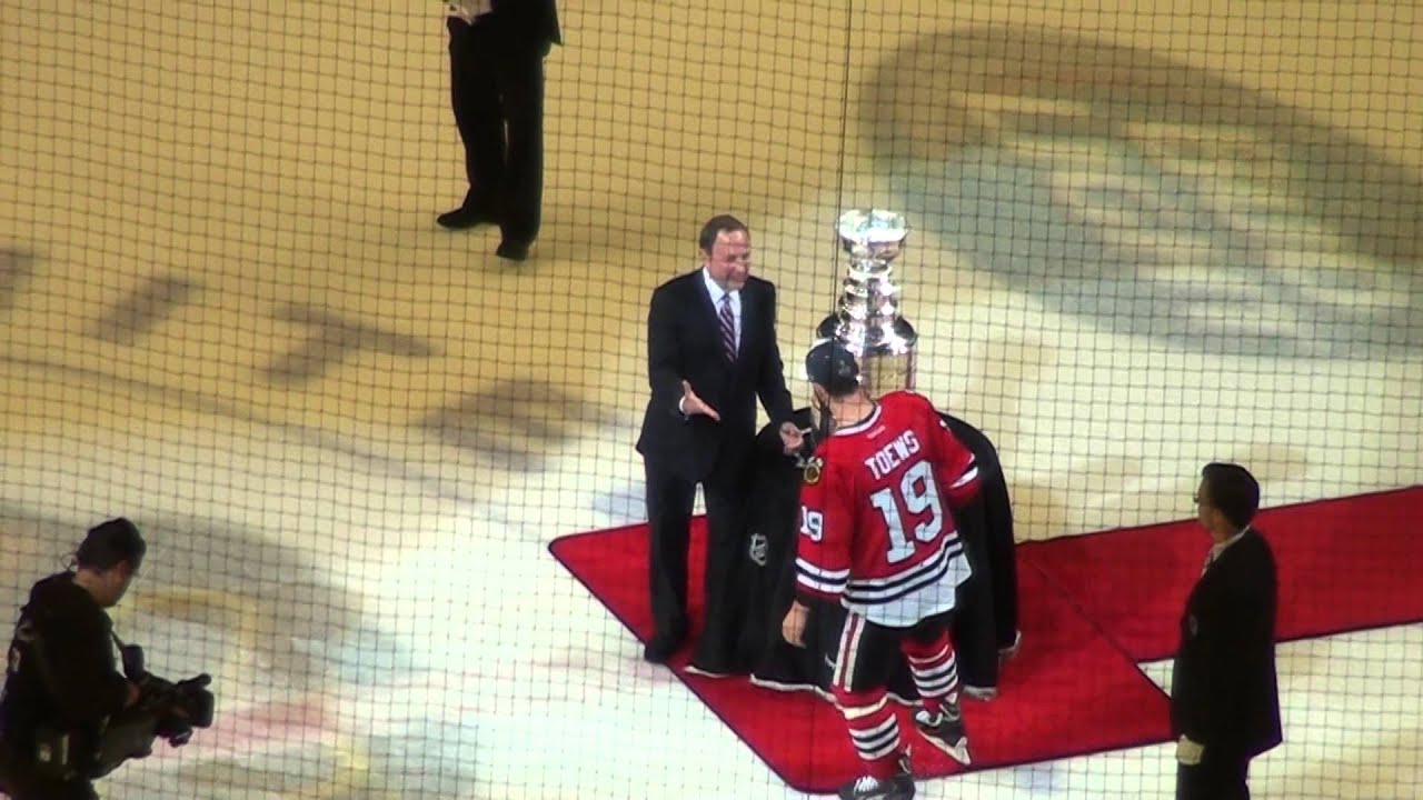 Hawks Raise the Stanley Cup 6/15/2015