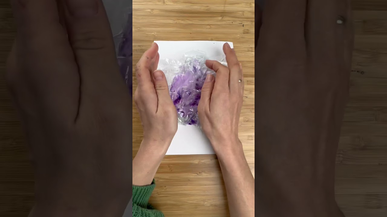 Fun and easy way to paint Easter card with watercolor #eastercards #watercolortechnique #shortvideo
