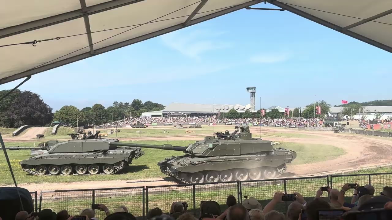 CHALLENGER 3 First public appearance (Tank fest 2026)