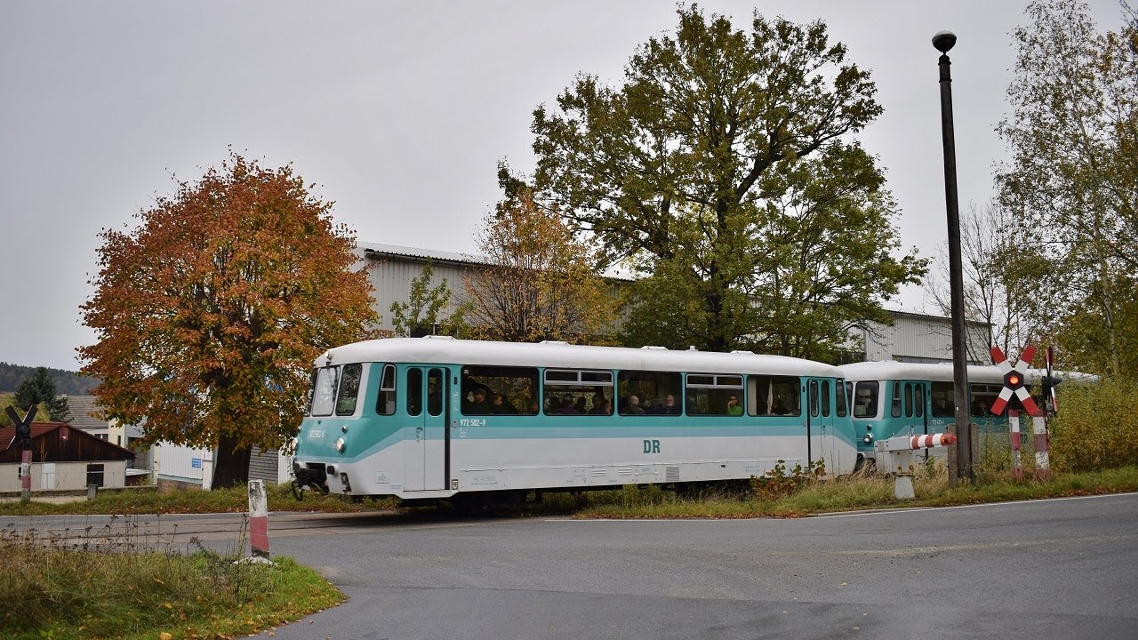 D&uuml;rrhennersdorf mit Sonderz&uuml;gen: L&ouml;bauer Ferkeltaxi (VT 772), Hurv&iacute;nek (M131), V60, V100, trilex RS1
