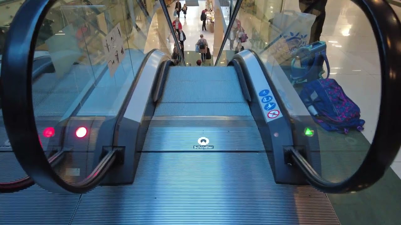 2x schindler  escalators at Europeum shopping mall - Budapest [4K HDR]