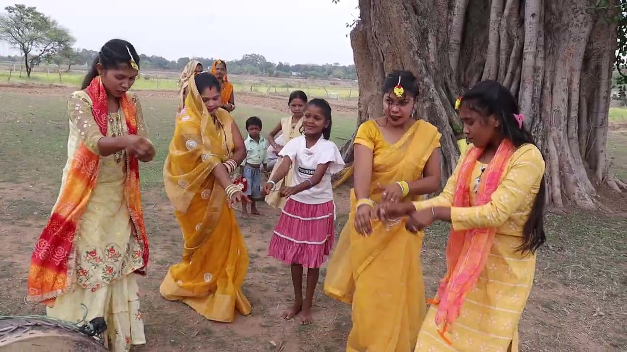 Village Wedding Haldi Dance | Pure Cultural Vibes 🌿