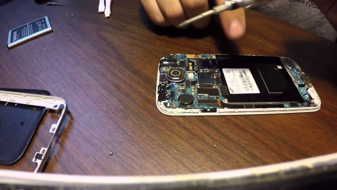 Random Repair: Episode 1 - Samsung Galaxy S4 Power Button Replacment