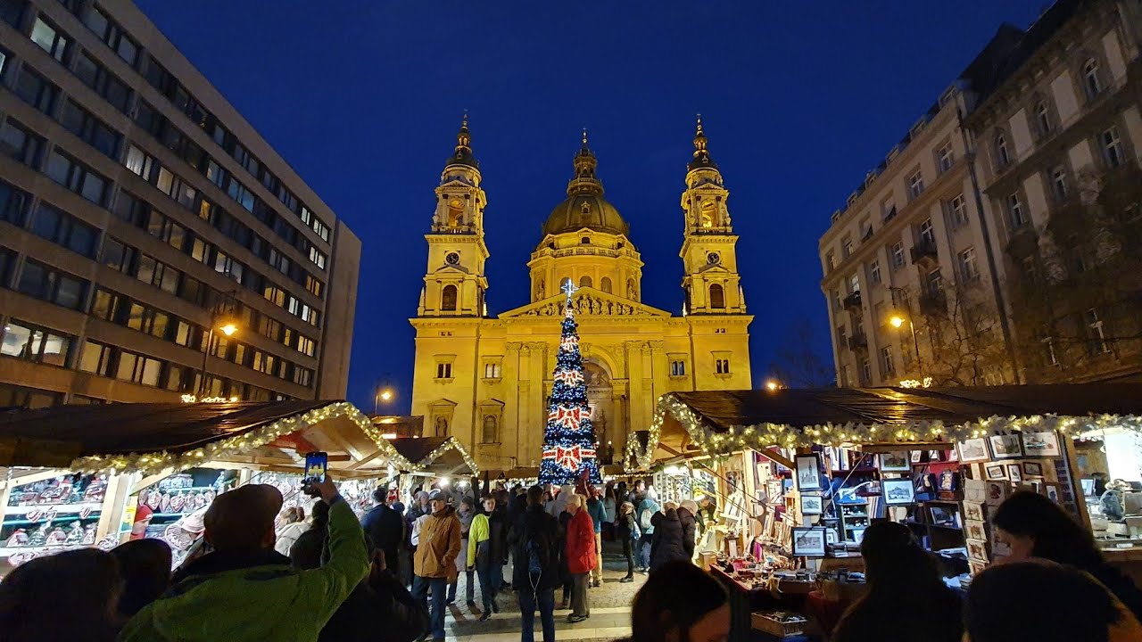 Budapest - Christmas Market Walk (4K)