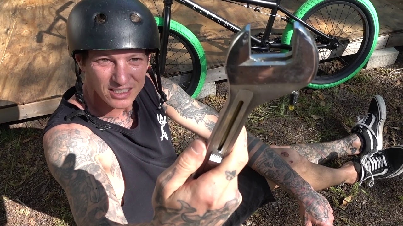 ELITE BMX CO HOW TO TIGHTEN 1 PIECE CRANKS