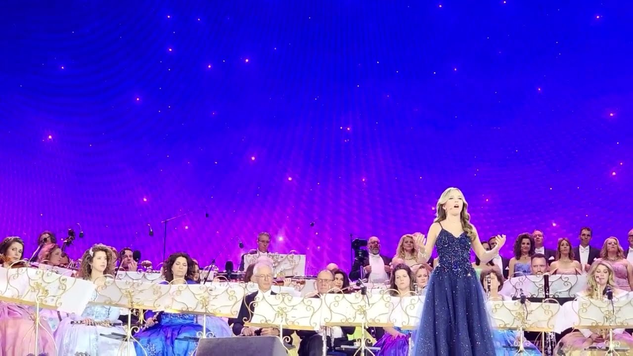 Dancing on the stars - Emma Kok, Vrijthof square, Maastricht, 11 July 2024