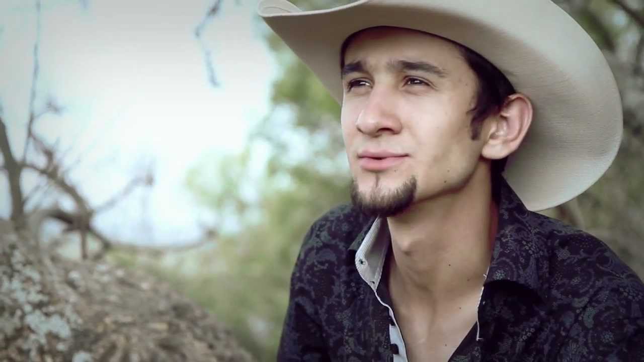 Un Hombre Normal - Julio Barba - Autor Espinoza Paz