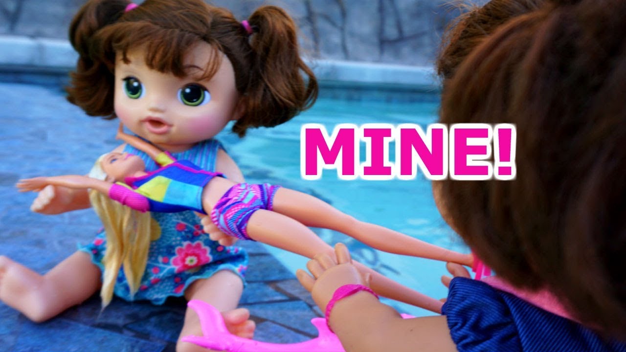 BABY ALIVE Oakley Takes Pumpkins New Barbies And Plays In The Pool!