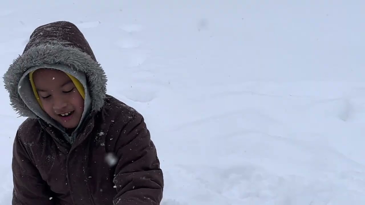 ភាគបន្តនៃការធ្លាក់ព្រិល( Round 2 play with snow ❄️)