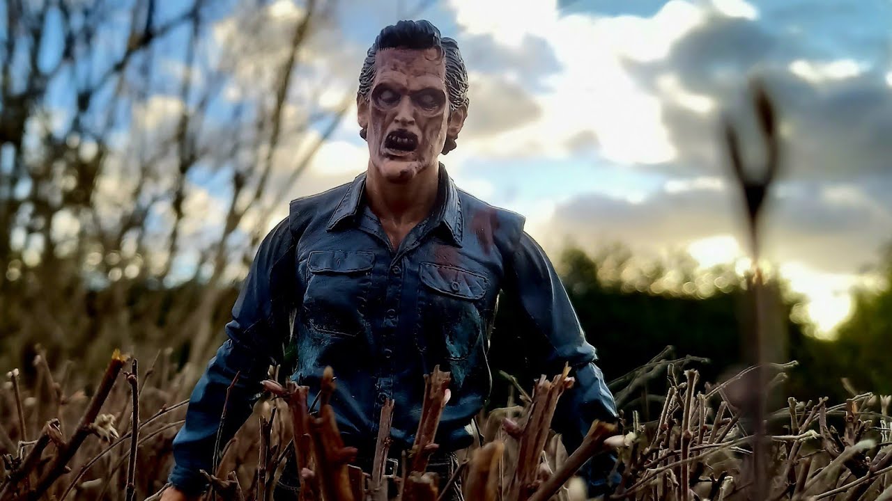 NECA Ultimate Evil Dead 2 Ash Williams Reissue