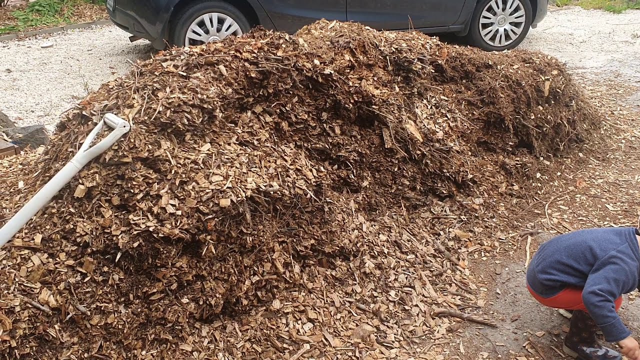 How to get free mulch and garden cover in Melbourne Australia